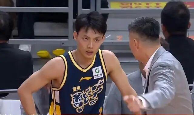 8868体育官方入口-广东队主场16分惨败，崔永熙首秀2分3篮板，莫兰德21篮板
